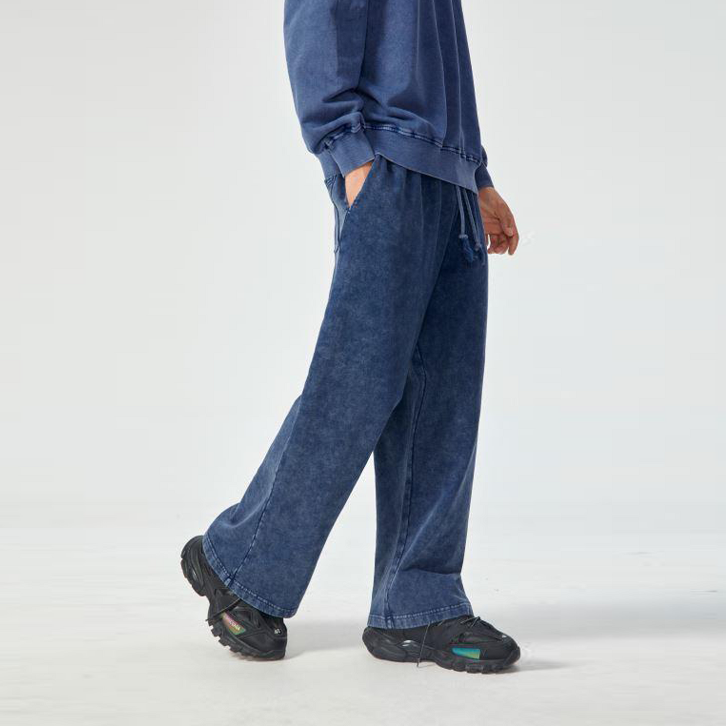 fashion,essentials,streetwear,pants