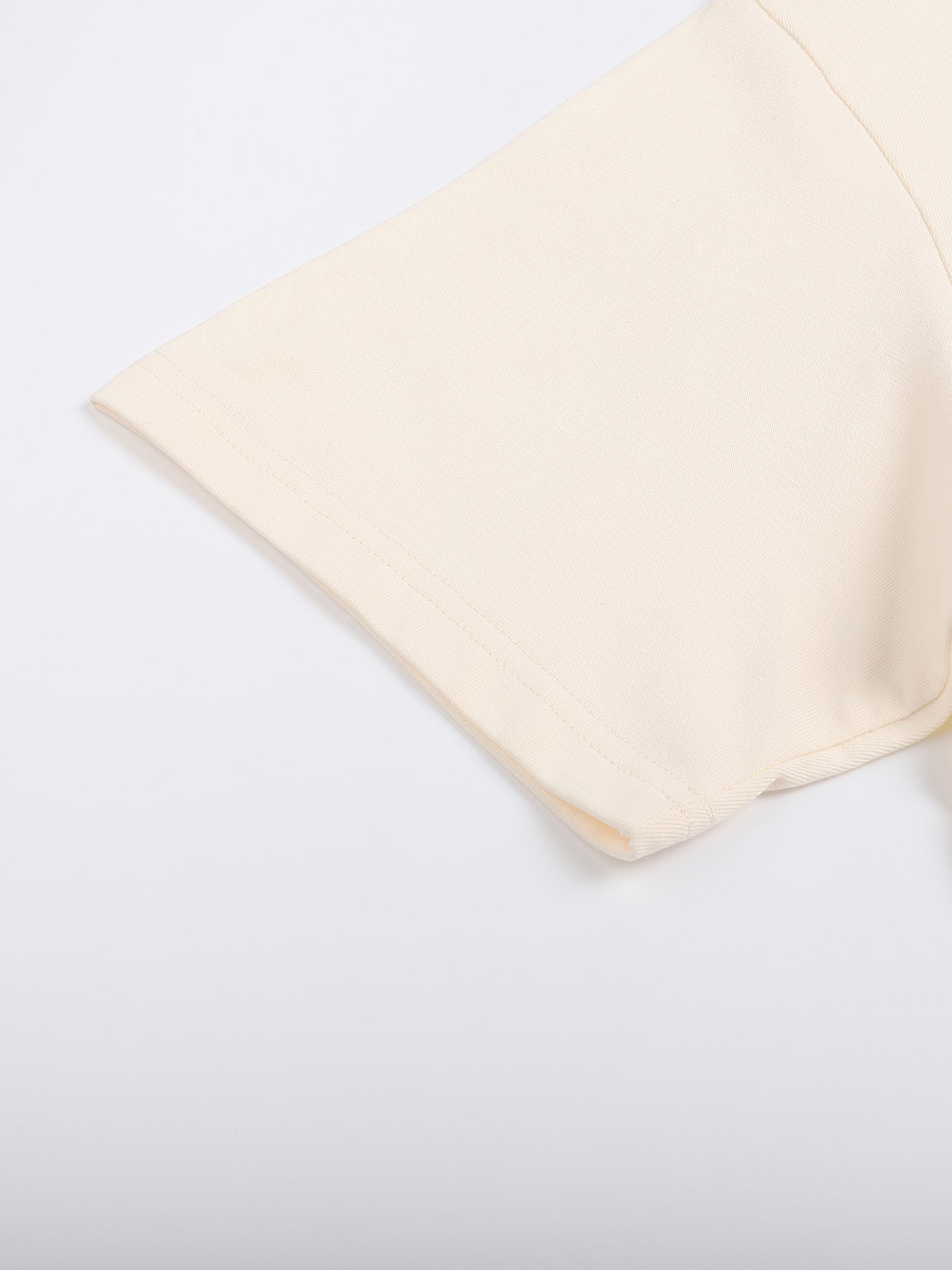 shirt,fashion,tee,essentials,streetwear,unisex,ootd