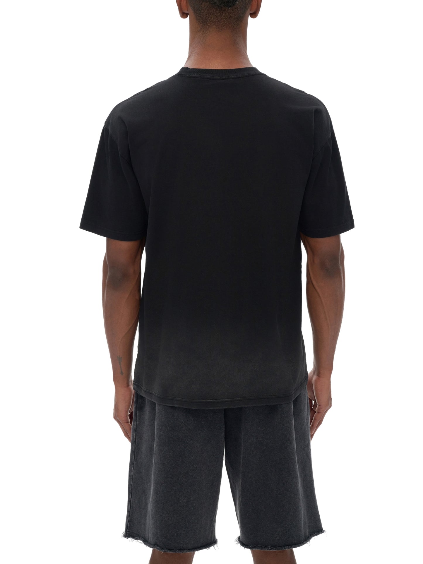 tee,shirt,fashion,streetwear,essentials,unisex,ootd