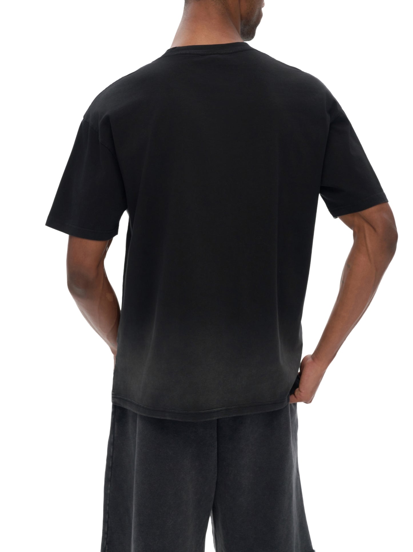 tee,fashion,shirt,essentials,unisex,streetwear,ootd