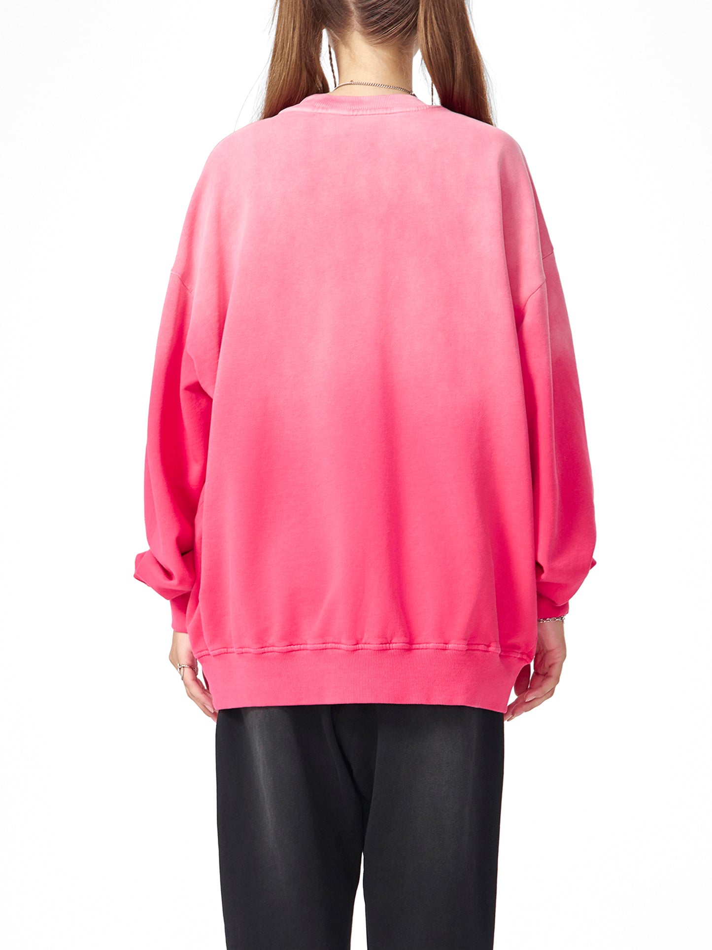sweatshirt,fashion,essentials,unisex,streetwear