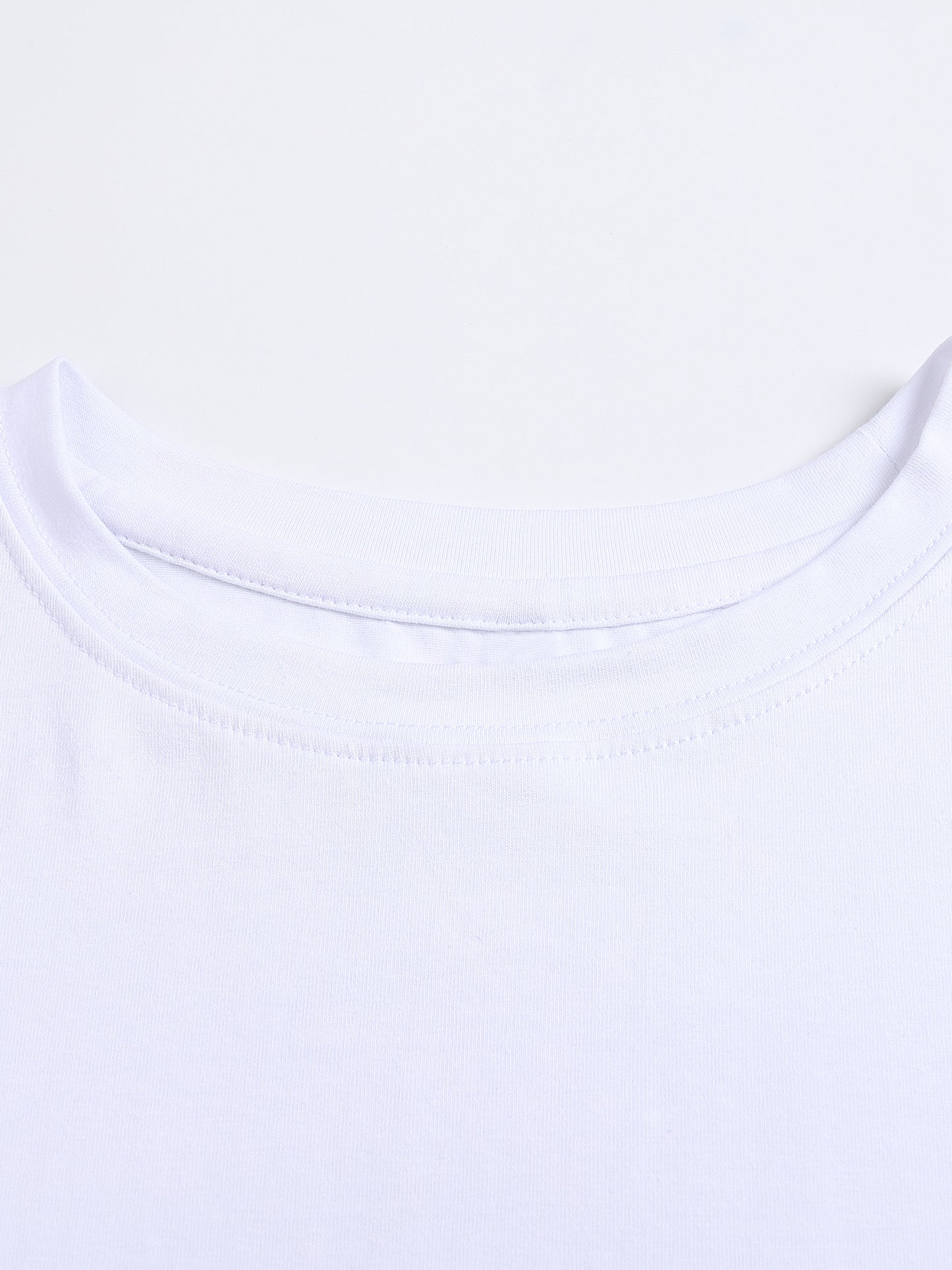 tee,crop,women,fashion,streetwear,essentials