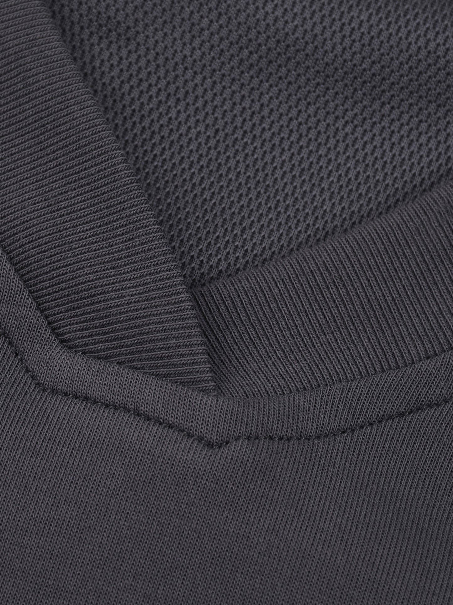 shirt,tee,fashion,streetwear,essentials,unisex