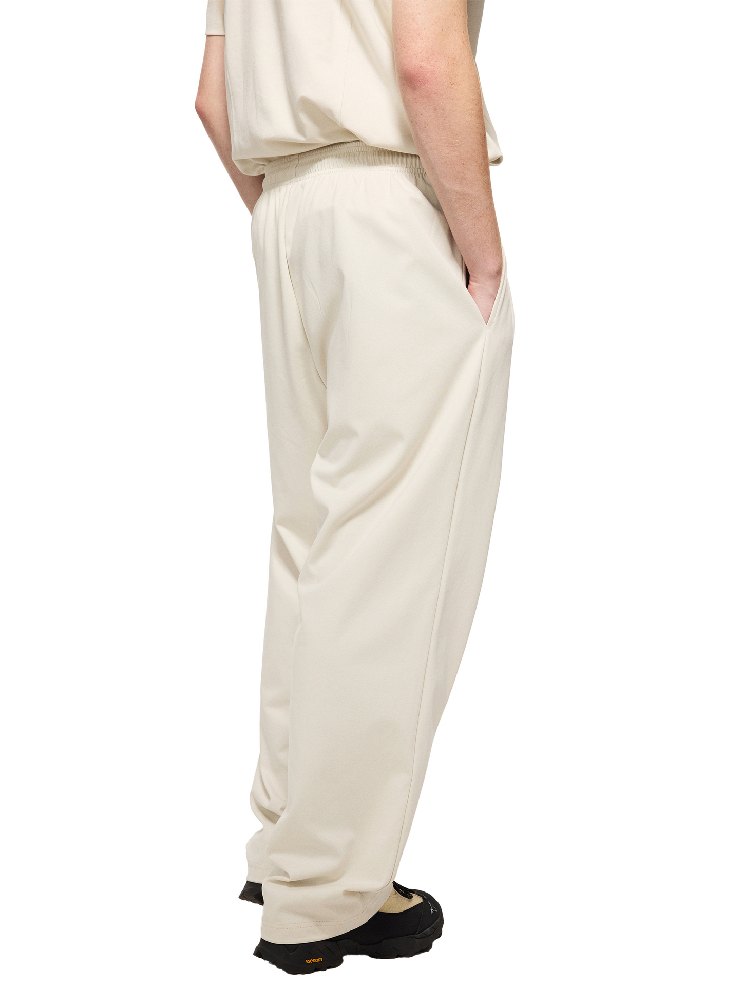 pants,fashion,unisex,streetwear,essentials