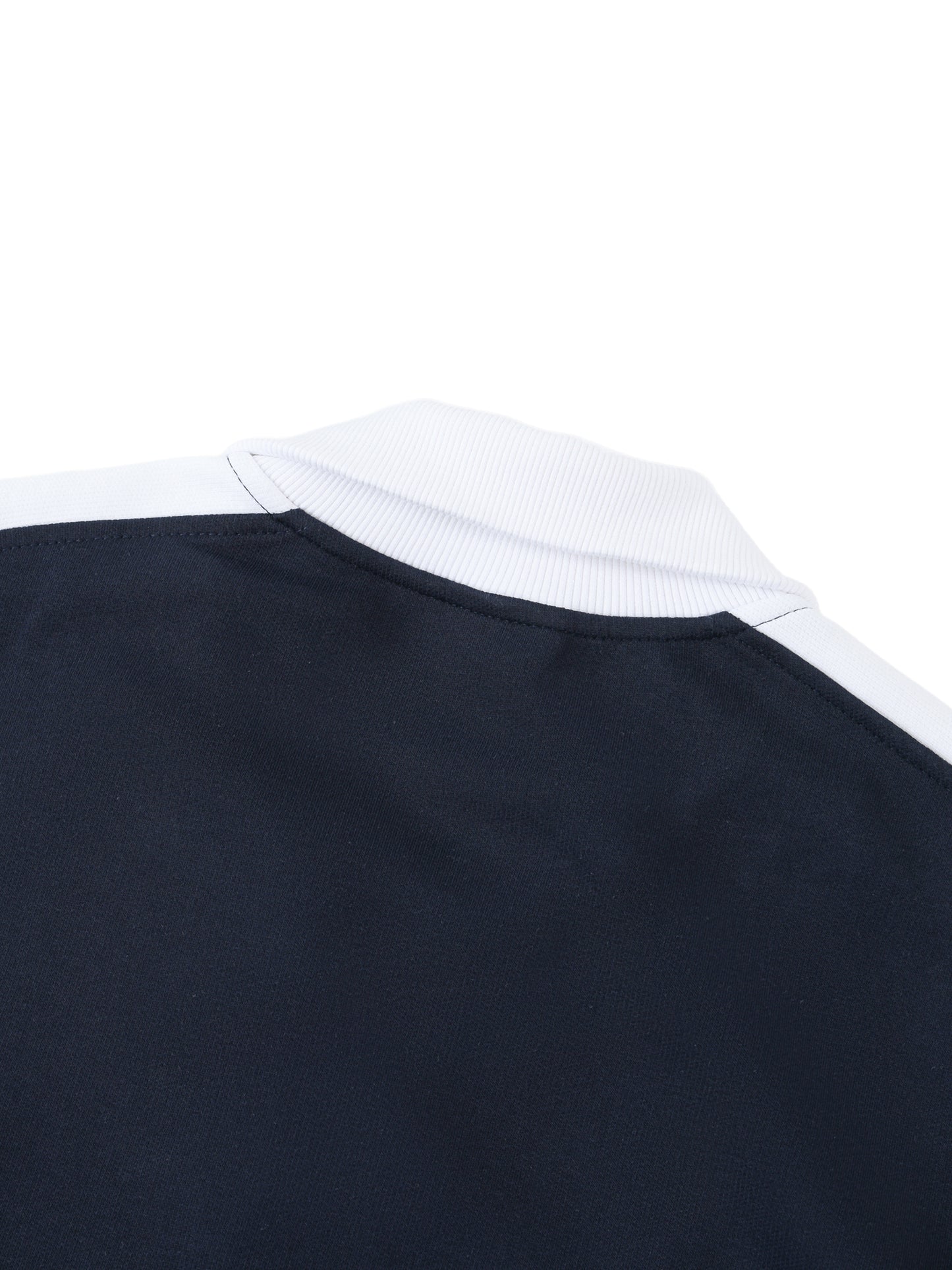 sweatshirt,streetwear,unisex,essentials,fashion