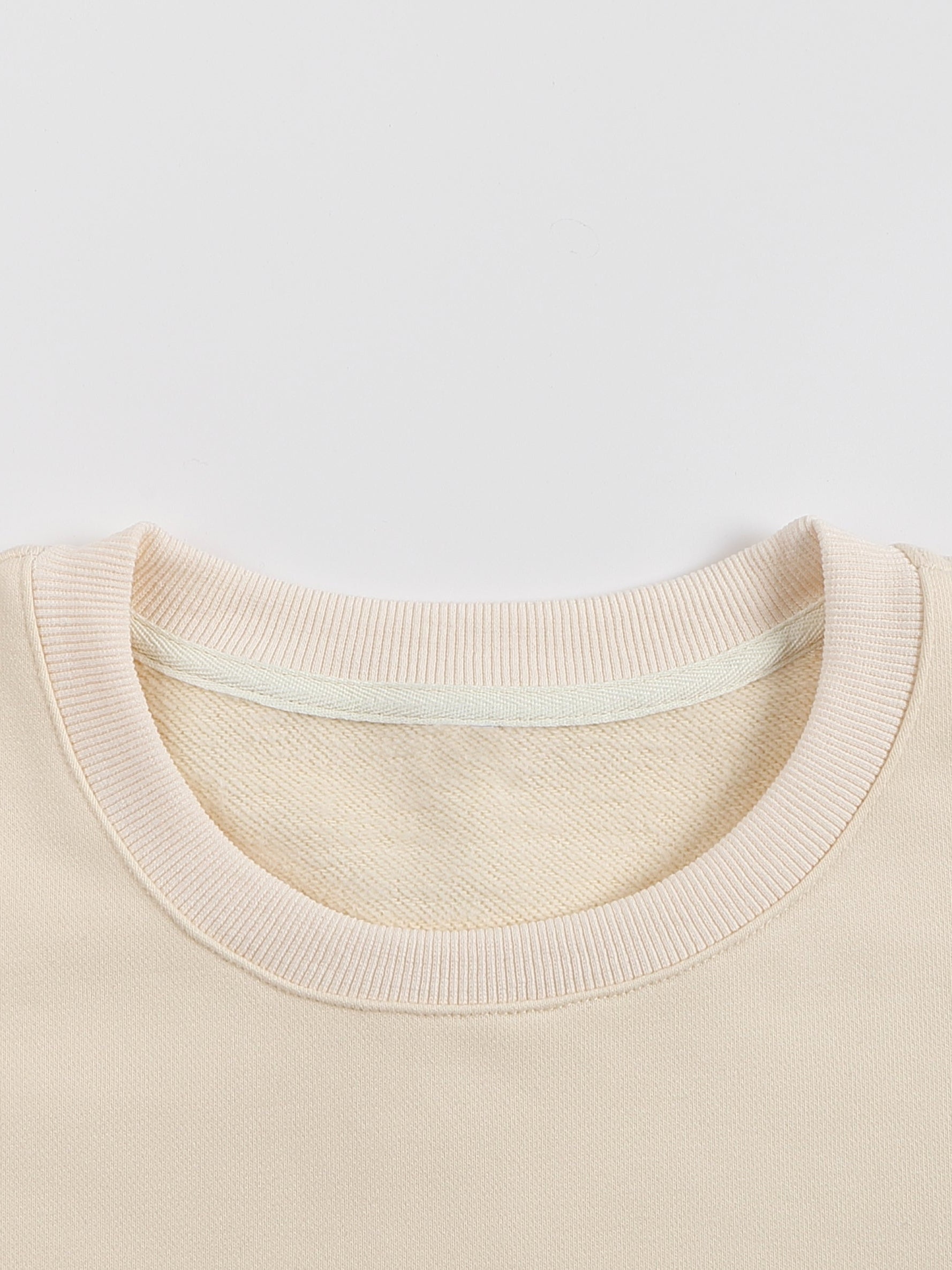 fashion,streetwear,unisex,sweatshirt,pullover,essentials