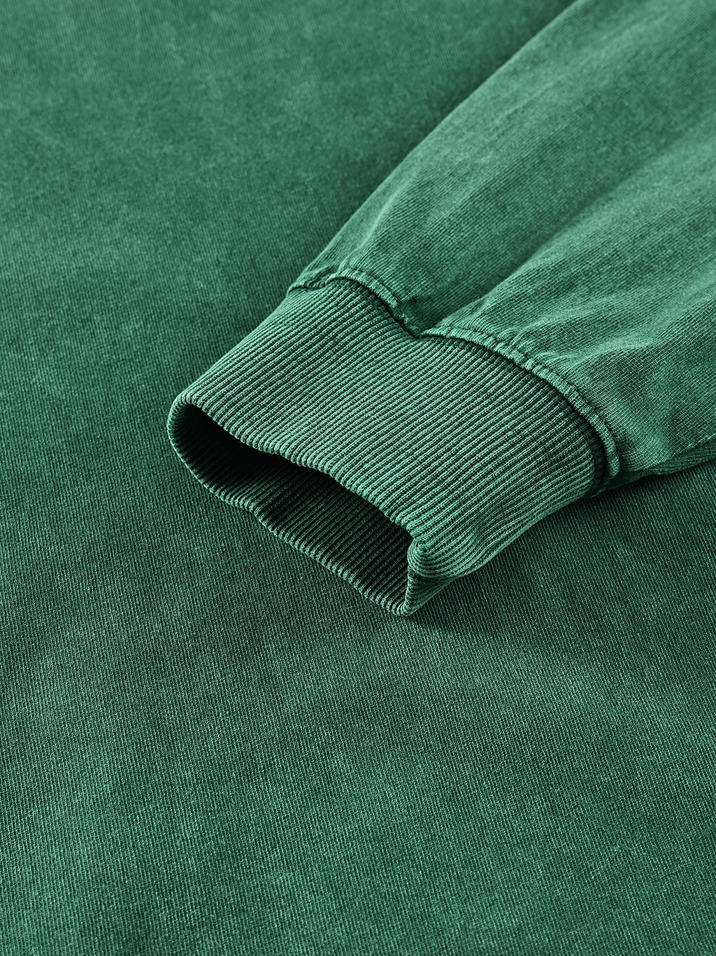 fashion,essential,streetwear,sweatshirt