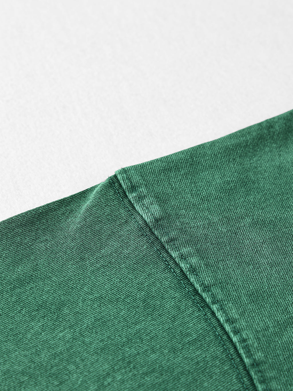 fashion,essential,streetwear,sweatshirt