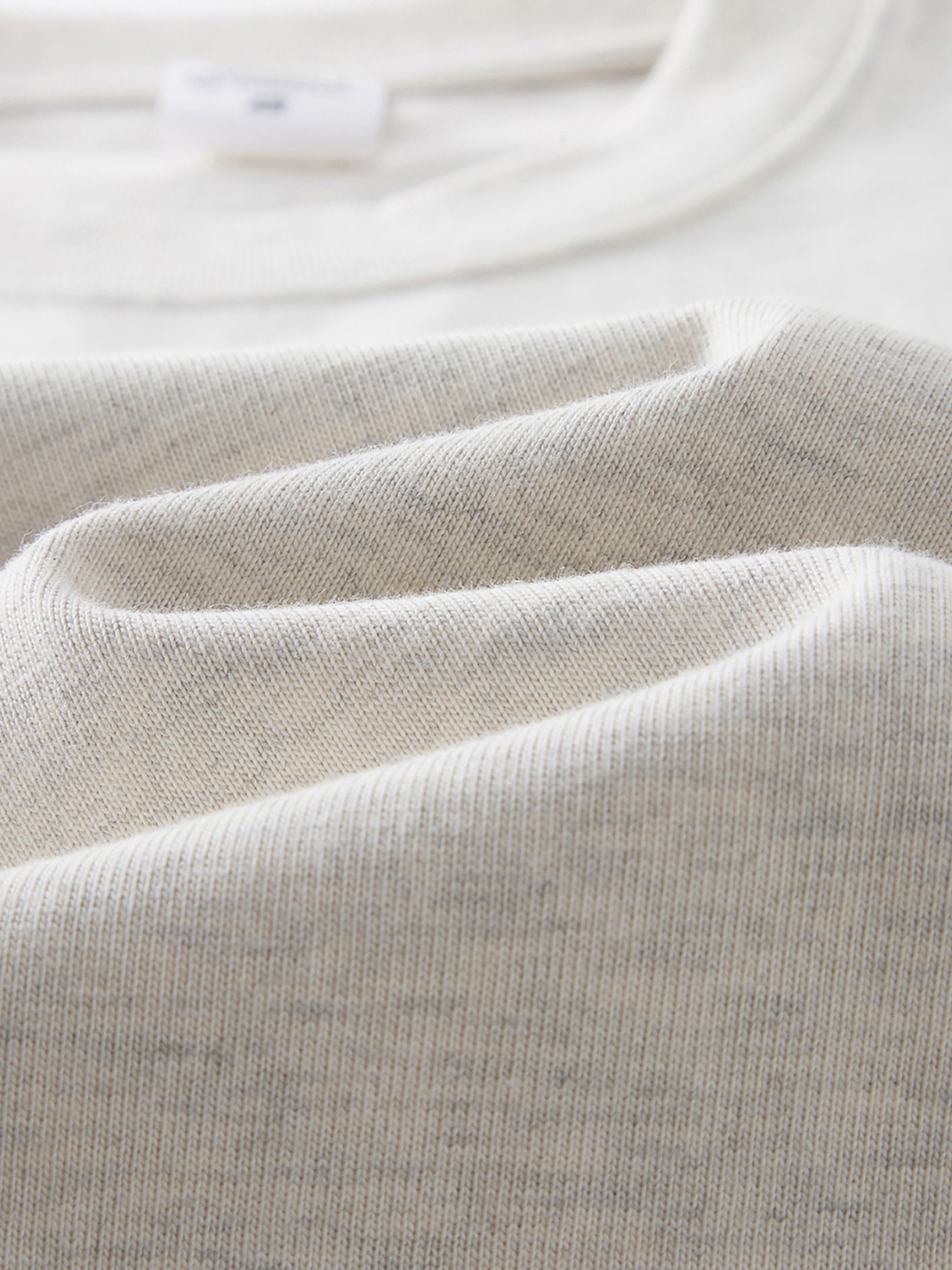 tee,shirt,fashion,unisex,essentials