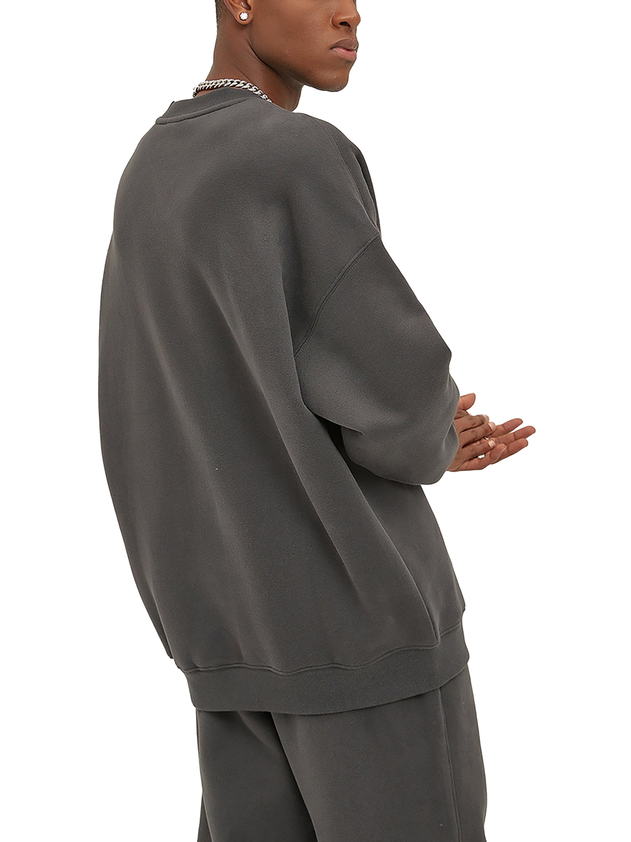 sweatshirt,fashion,essential,unisex,ootd