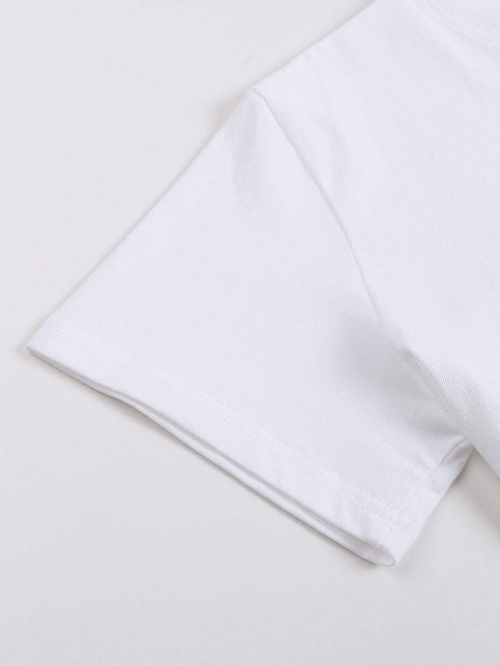 tee,crop,fashion,streetwear,essentials,women