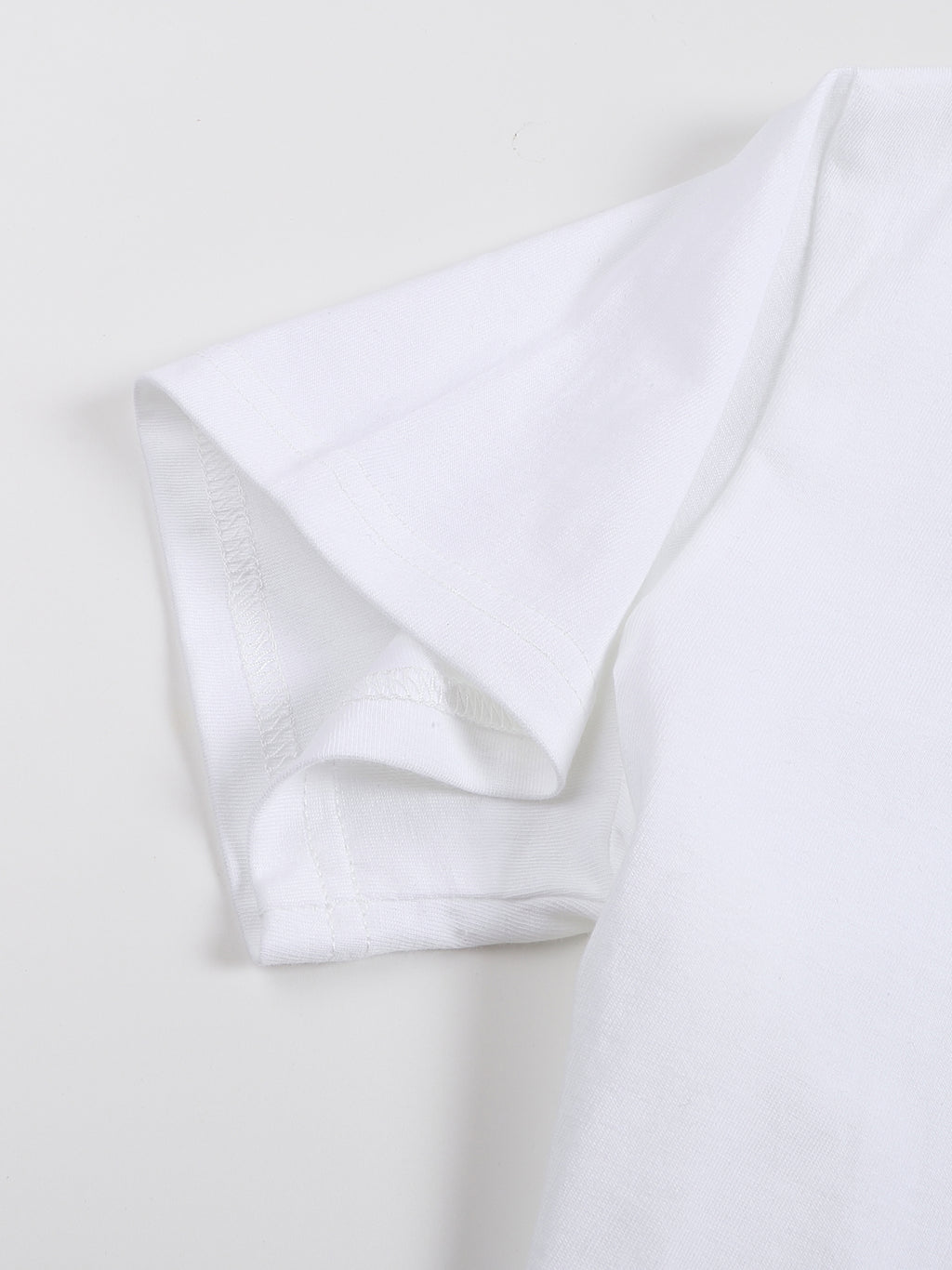 tee,shirt,women,fashion,streetwear,essential