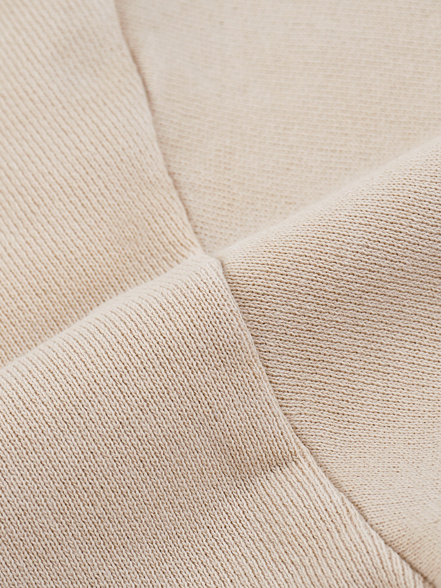 sweatshirt,fashion,essentials,unisex