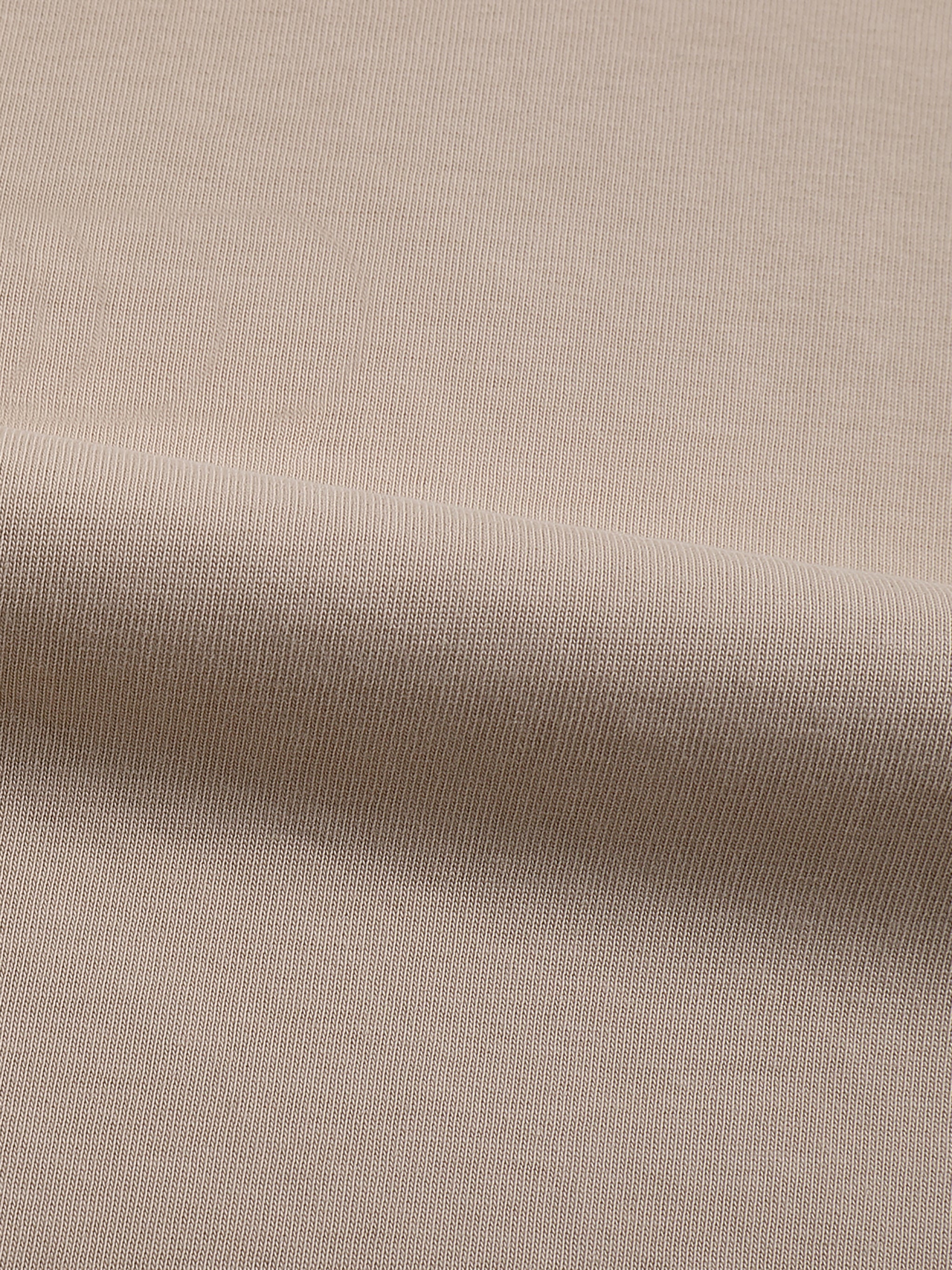 shirt,tee,fashion,streetwear,essentials