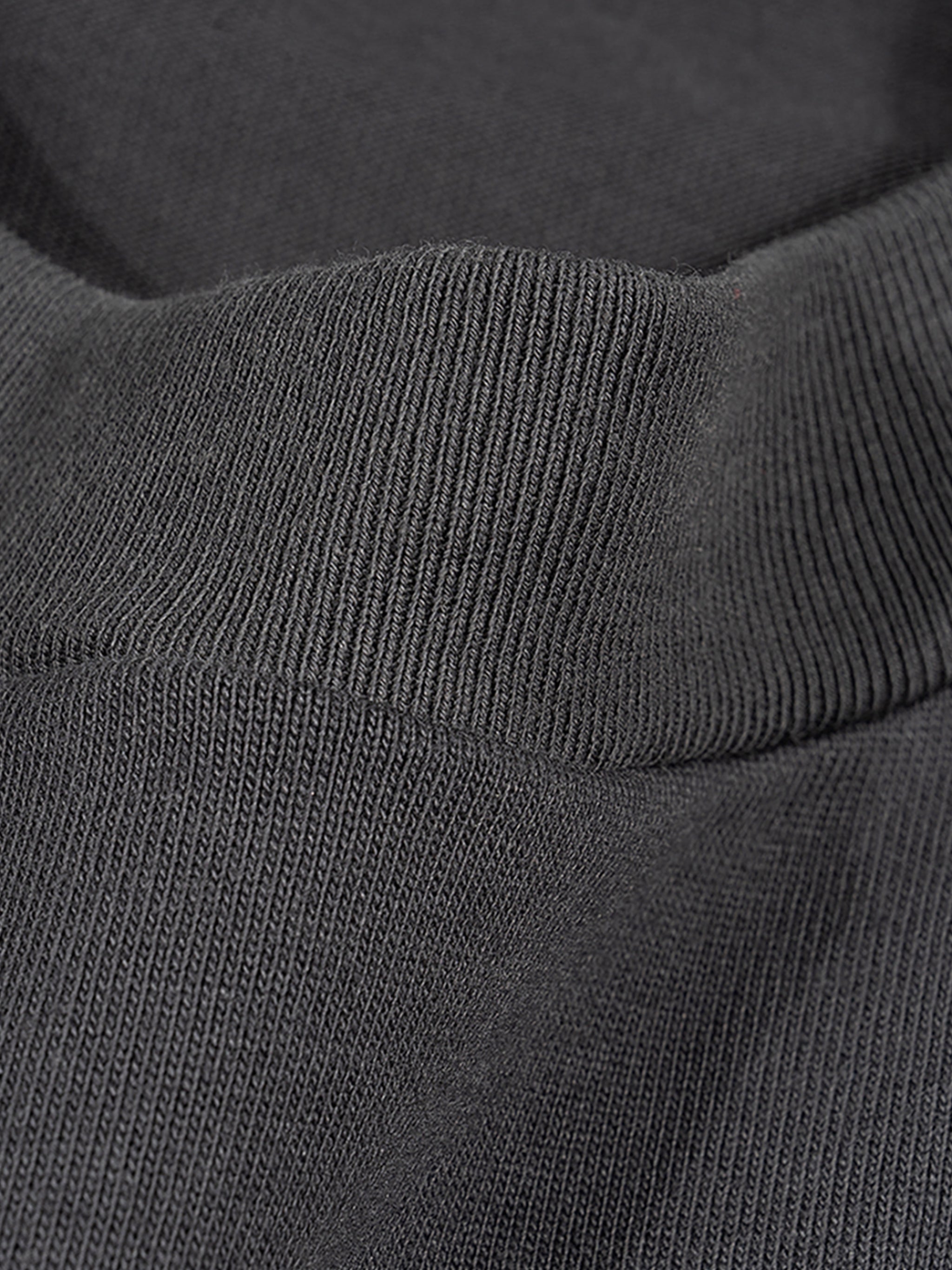 fashion,essentials,tee,unisex,streetwear