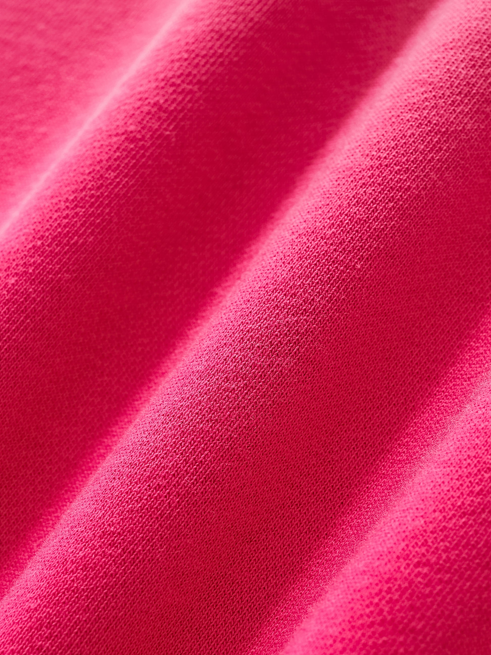 tee,shirt,fashion,streetwear,unisex,essentials