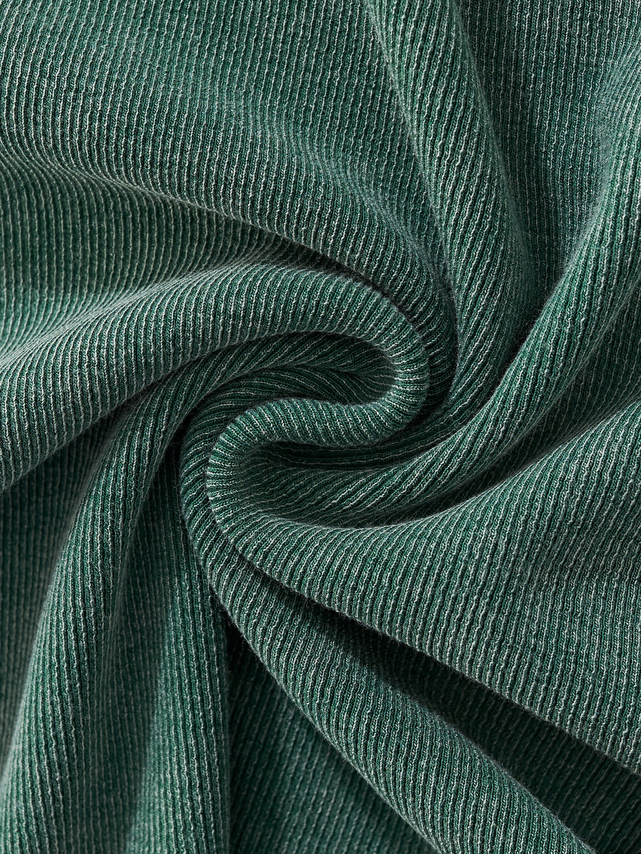 tee,shirt,fashion,streetwear,essentials,women