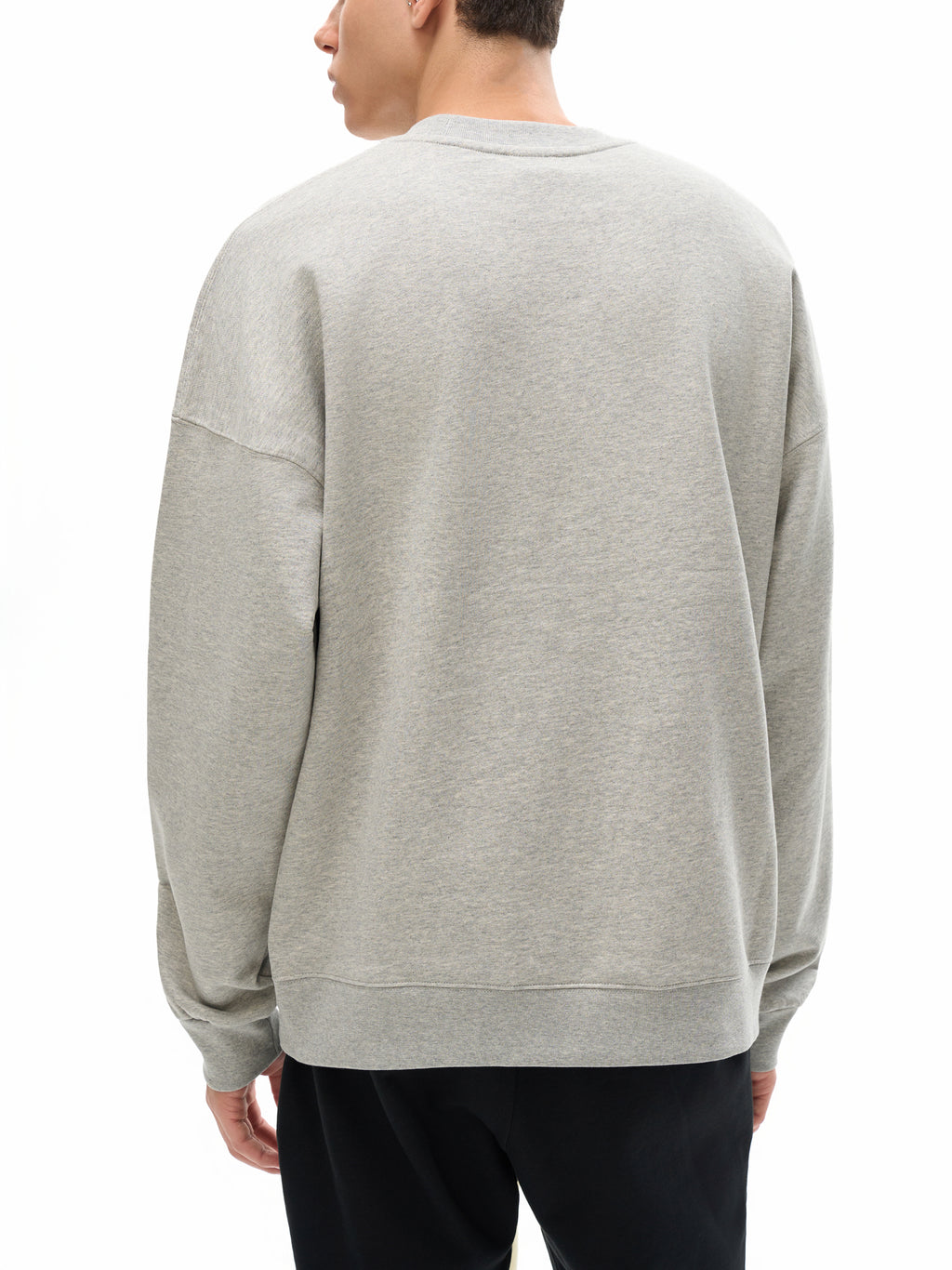 sweatshirt,fashion,streetwear,essentials,unisex
