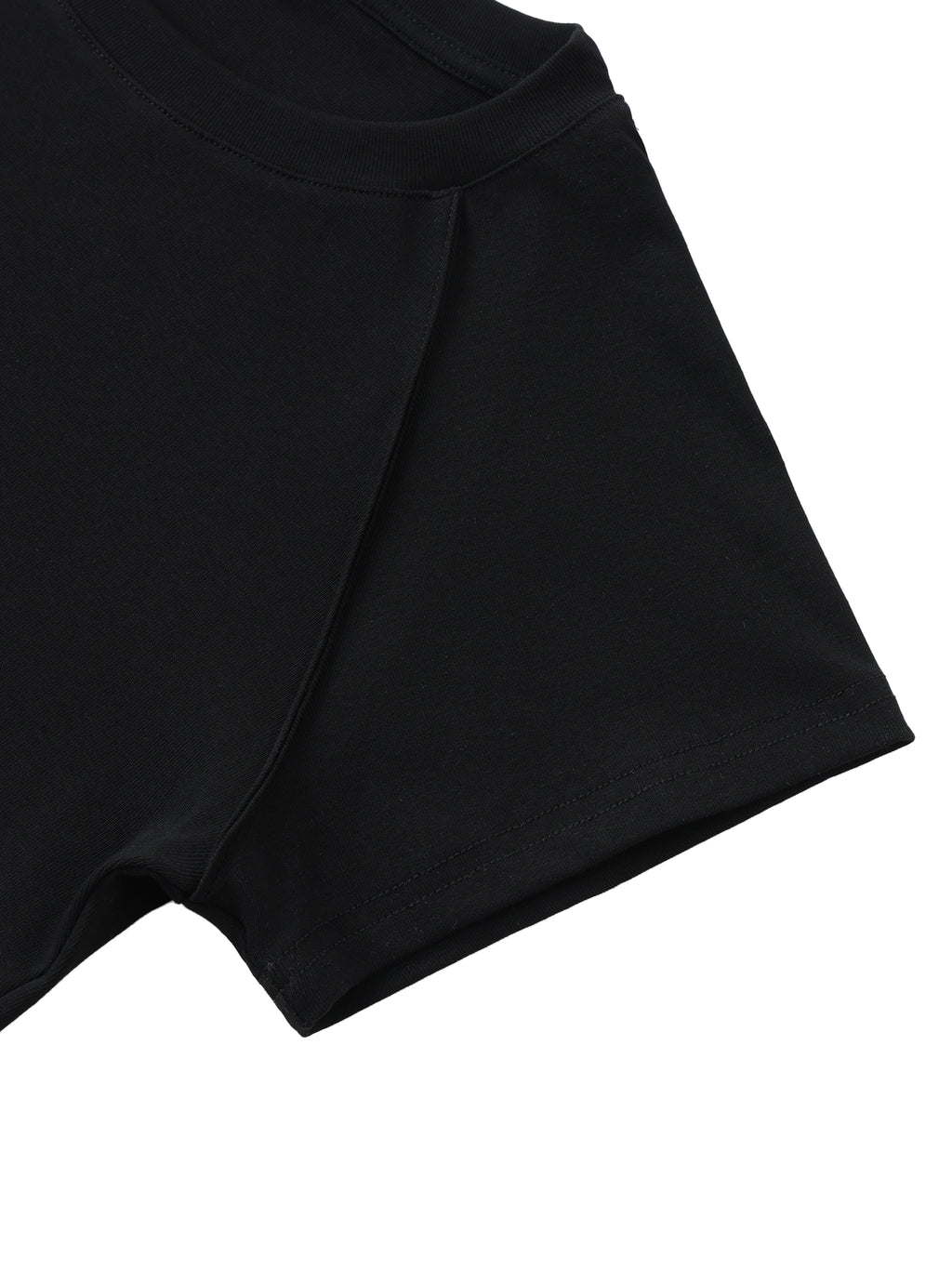 shirt,tee,fashion,streetwear,essentials,women