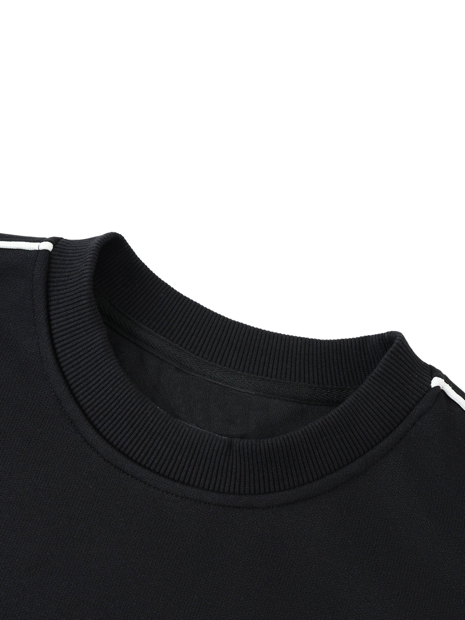 tee,shirt,long sleeve,fashion,streetwear,essentials,unisex