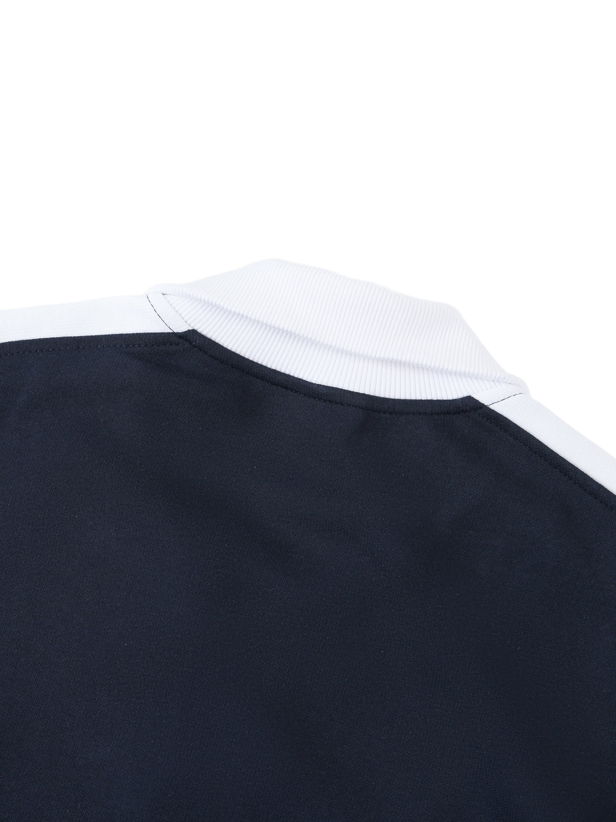 sweatshirt,fashion,essentials,streetwear,unisex