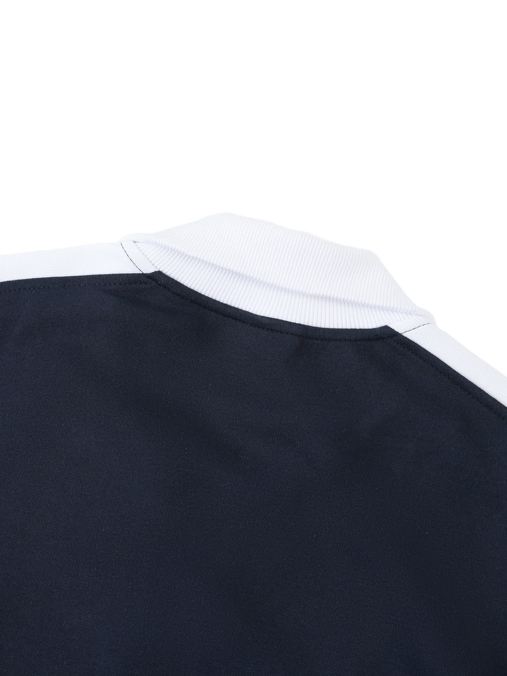 sweatshirt,streetwear,unisex,essentials,fashion