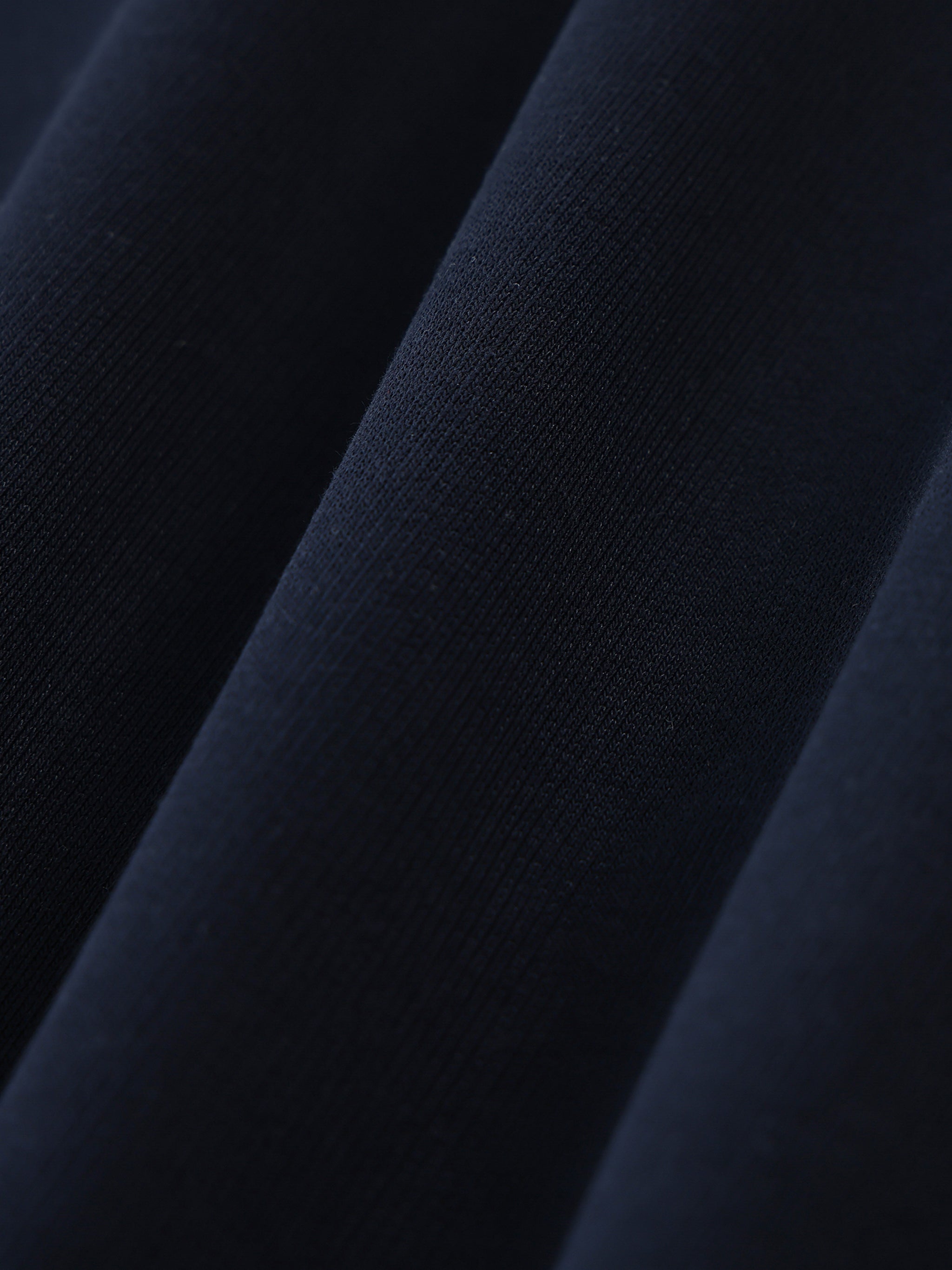 sweatshirt,streetwear,unisex,essentials,fashion