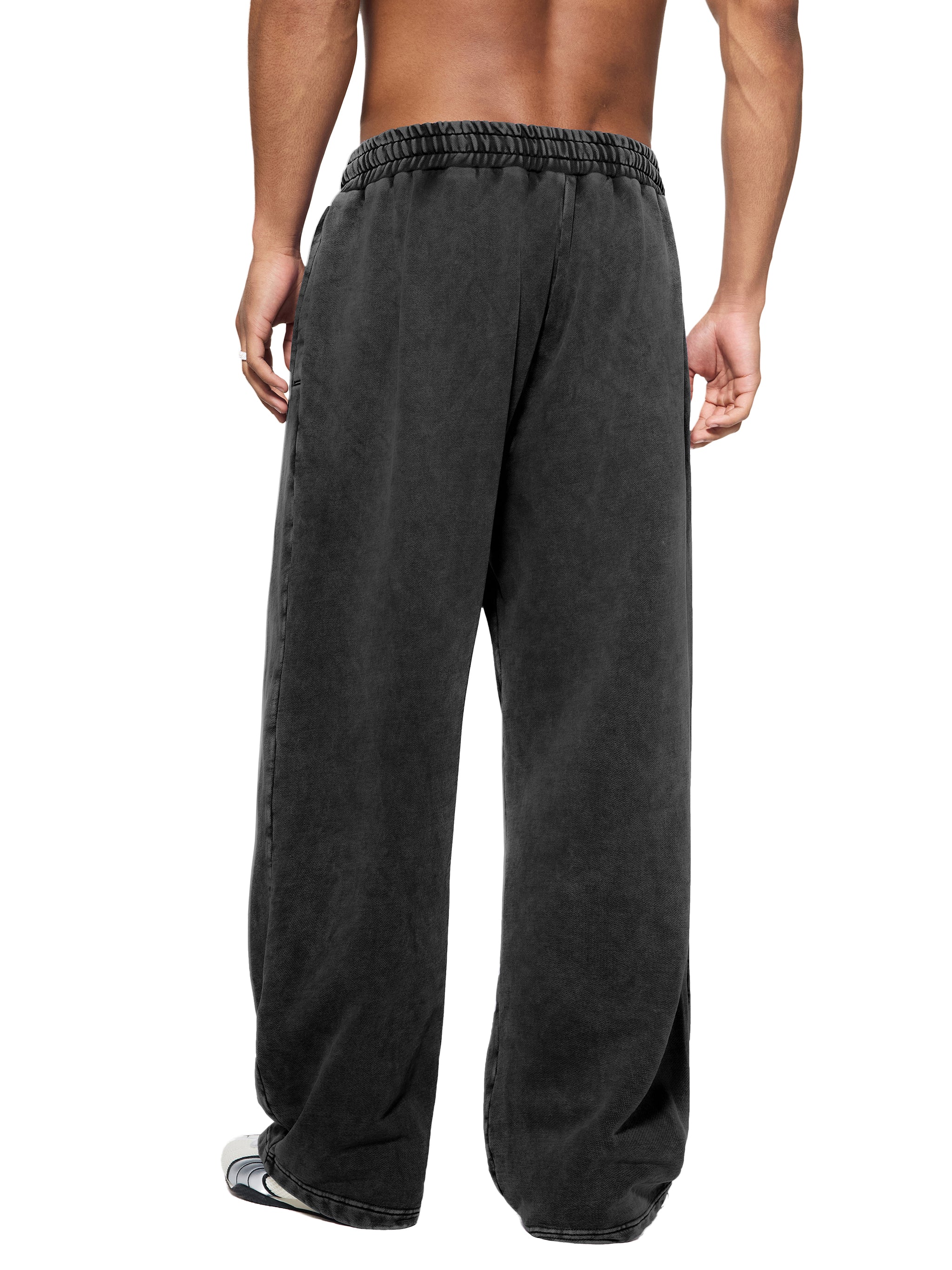 sweatpants,essentials,unisex,fashion,streetwear,essntialelemnts,eepioneers
