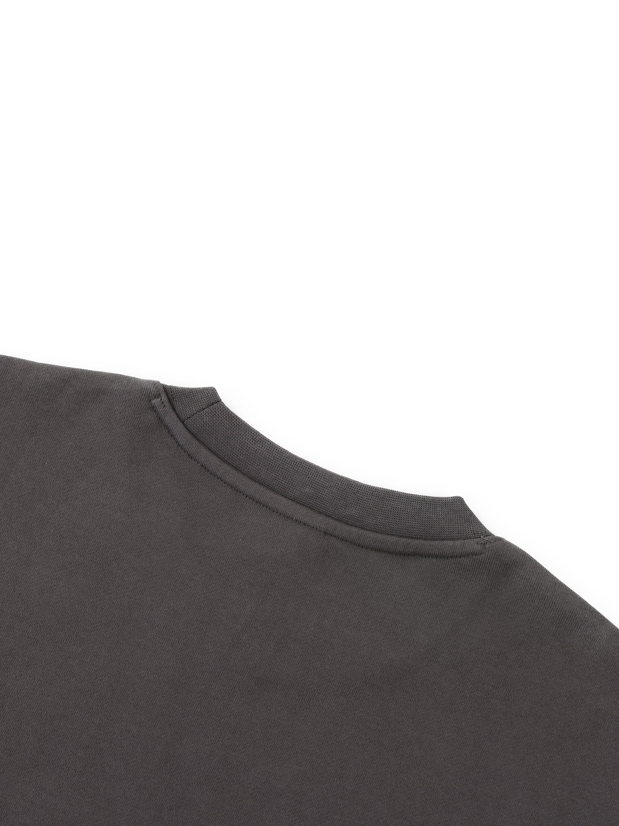 sweatshirt,fashion,essentials,unisex