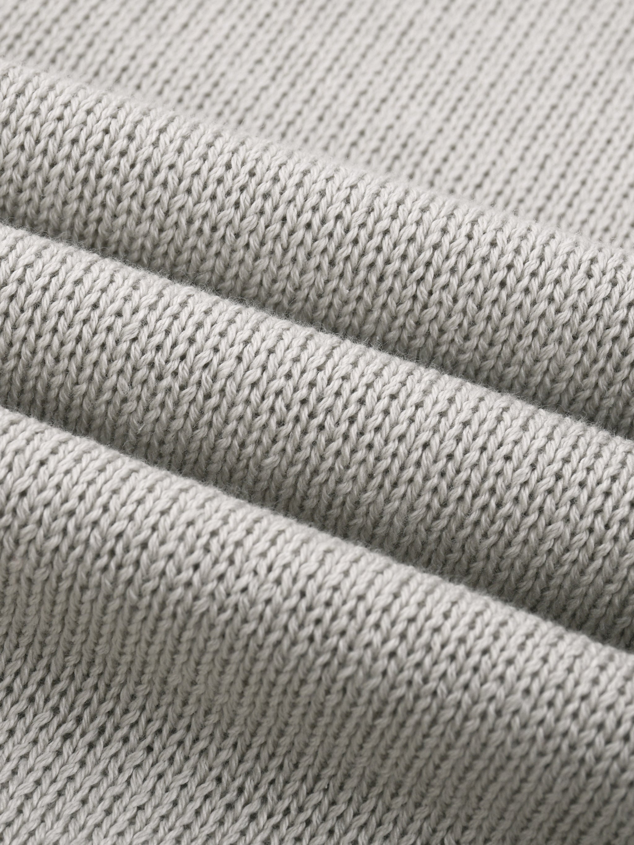 sweater,fashion,unisex,essentials