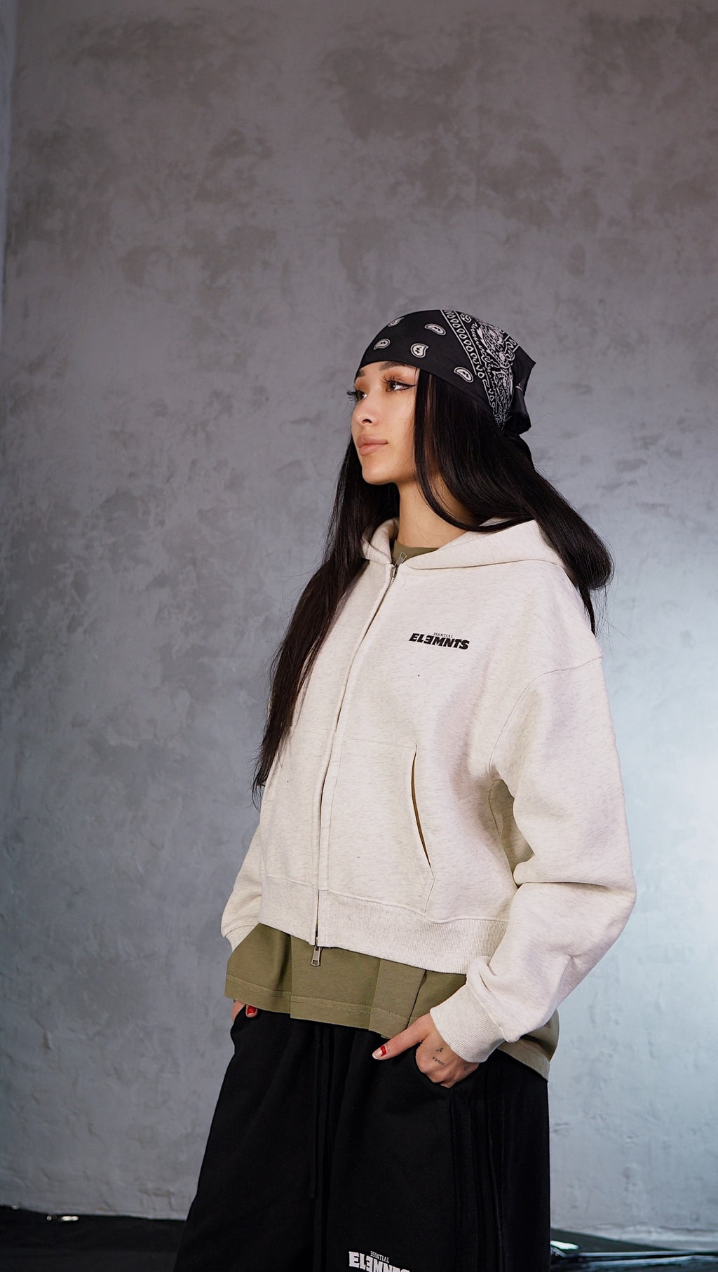 ESSNTIAL ELEMNTS WH Womne's 350G Fleeced Zip-Up Cropped Hoodie - Essntial Elemnts