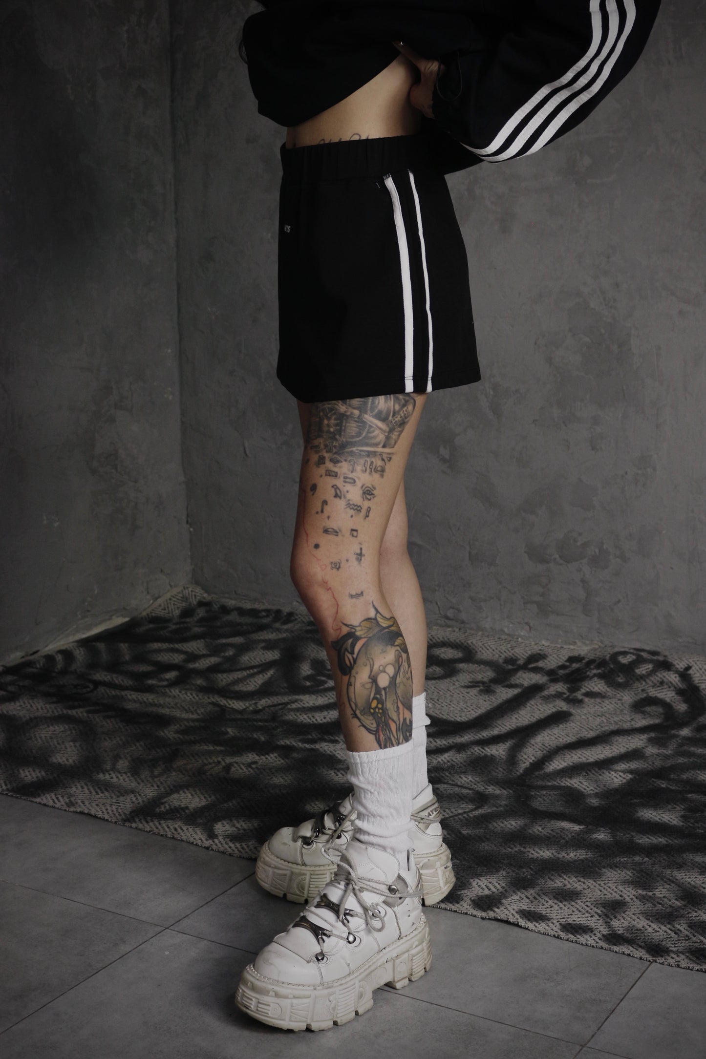 ESSNTIAL ELEMNTS OTS. Women's 230G Taped Cooling Performance Short Skirt