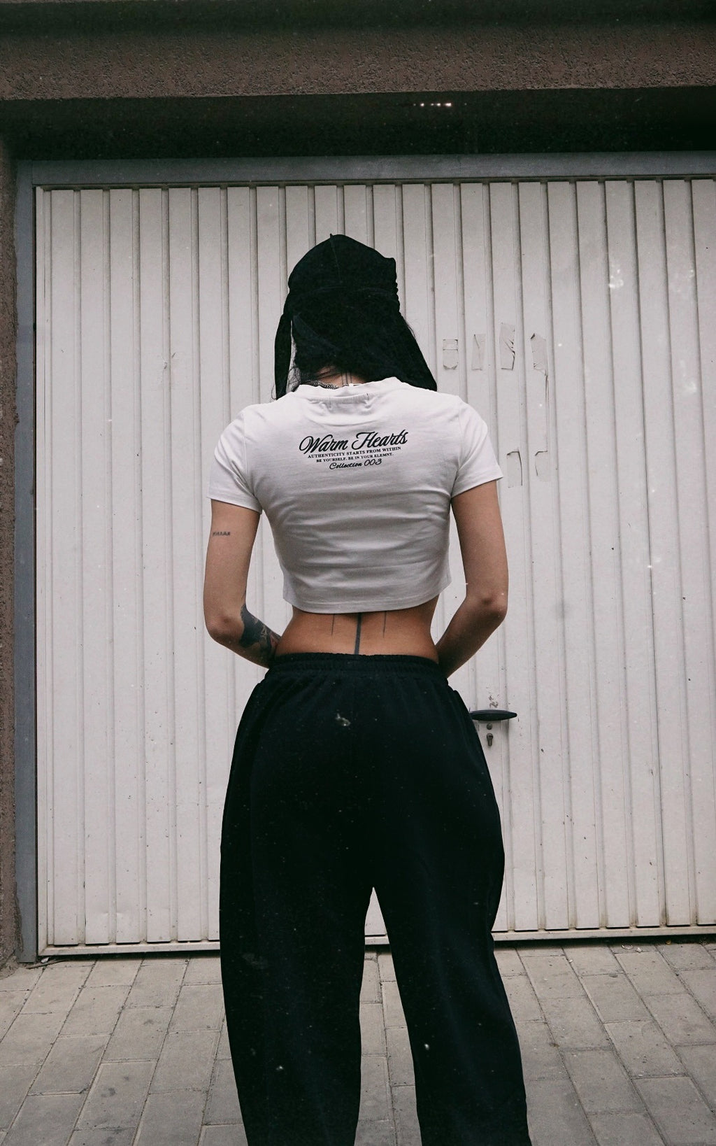 ESSNTIAL ELEMNTS WH Women's 180G Fitted Crop Cotton Tee - Essntial Elemnts