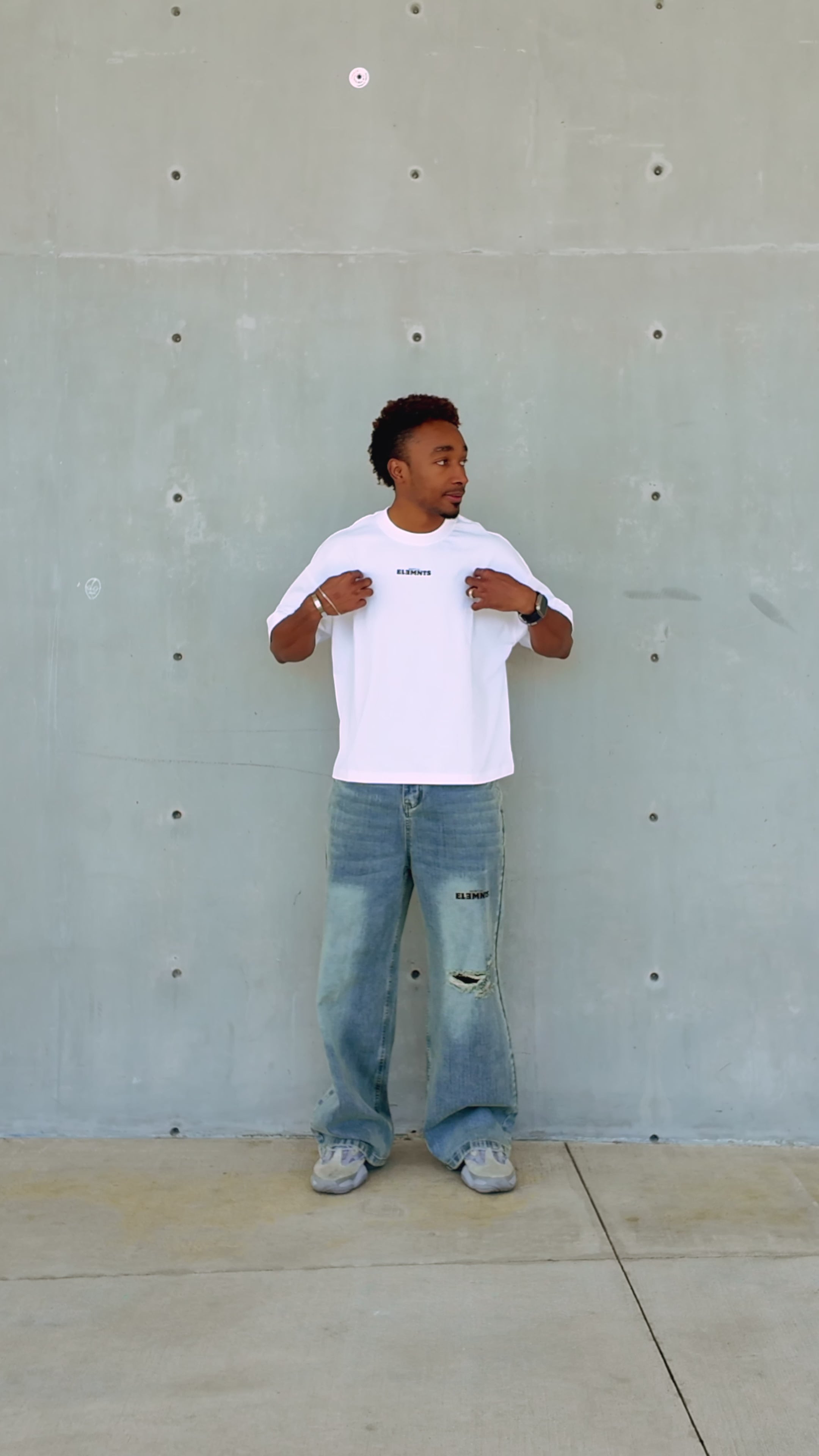 ESSNTIALS ELEMNTS WH 430G Vintage Wash Distressed Denim Jeans