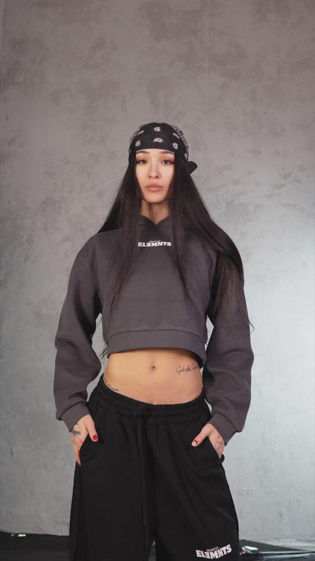 EESNTIAL ELEMNTS WH Women's 350G Cropped Hoodie
