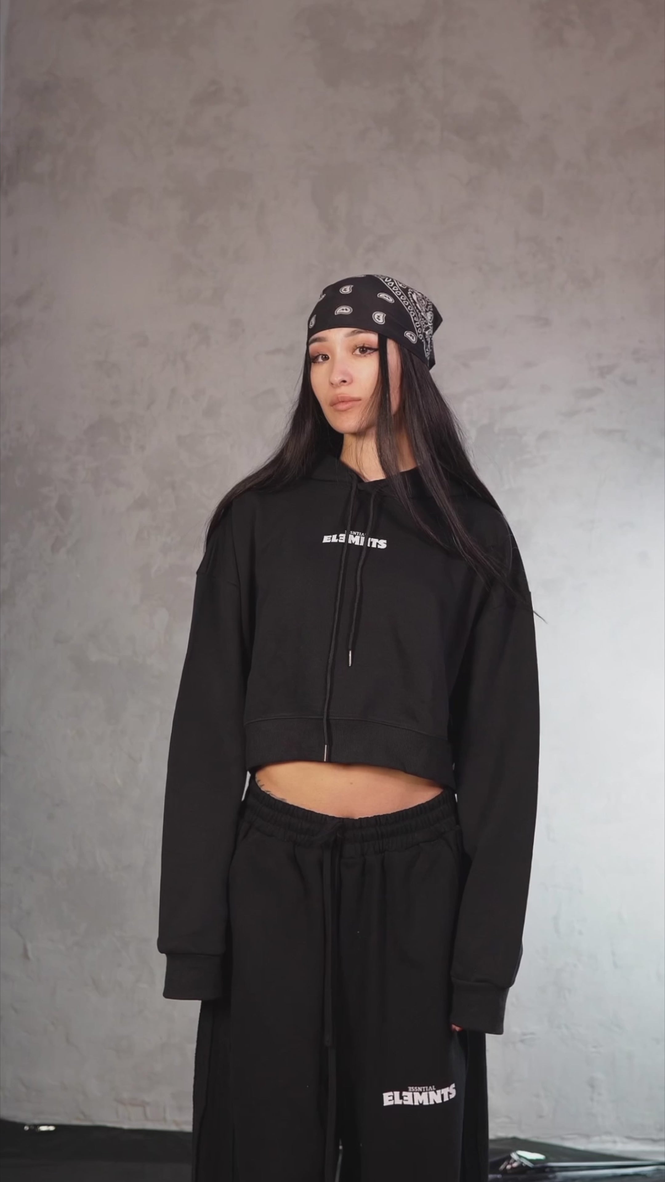 EESNTIAL ELEMNTS WH Women's 350G Cropped Hoodie
